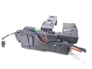 Gebruikte Zekeringkast Volvo XC60 II (UZ) 2.0 T6 16V Recharge, Twin Engine AWD Prijs € 24,95 Margeregeling aangeboden door GEJO Revisie & Onderdelen BV