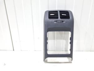 Gebruikte Luchtrooster achter Volkswagen Golf VI (5K1) 1.4 TSI 122 16V Prijs € 59,99 Margeregeling aangeboden door GEJO Revisie & Onderdelen BV