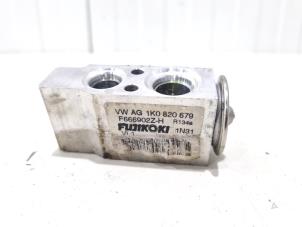 Begagnade Luftkonditioneringsregulator Volkswagen Golf VI (5K1) 1.4 TSI 122 16V Pris € 9,00 Marginaltabell erbjuds av GEJO Revisie & Onderdelen BV