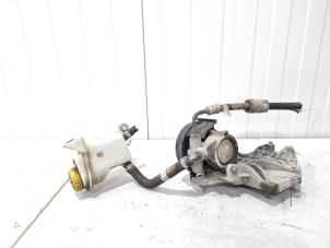 Używane Wspornik pradnicy dolny Fiat Doblo Cargo (263) 1.3 D Multijet Cena € 50,00 Procedura marży oferowane przez GEJO Revisie & Onderdelen BV