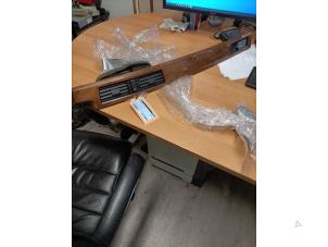 Gebruikte Sierstrip BMW 5 serie (E60) 535Xi 32V Prijs € 55,00 Margeregeling aangeboden door DagParts