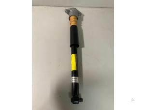 Gebruikte Schokdemper rechts-achter Audi A6 (C5) Prijs € 25,00 Margeregeling aangeboden door DVZ Carparts