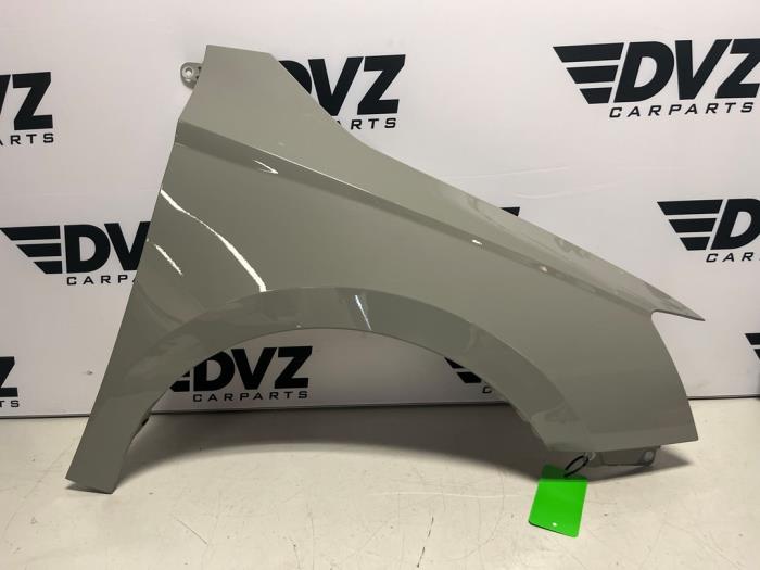 Framskärm, höger från en Skoda Fabia III (NJ3) 1.0 TSI 12V 2018