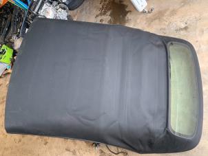 Gebruikte Softtop Cabriodak Mercedes E AMG (R238) 3.0 E-53 AMG EQ Boost 24V 4-Matic+ Prijs € 2.000,00 Margeregeling aangeboden door DVZ Carparts