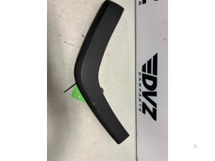 Używane Rozszerzenie chlapacza Toyota RAV4 (A5) Cena € 40,00 Procedura marży oferowane przez DVZ Carparts