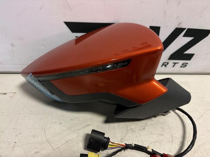 Skärmspegel, höger från en Seat Arona (KJX) 1.0 TSI 12V 2018