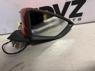 Begagnade Skärmspegel, höger Seat Arona (KJX) 1.0 TSI 12V Pris € 99,98 Marginaltabell erbjuds av DVZ Carparts