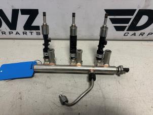 Begagnade Bränsleinsprutningsmunstycke Opel Corsa F (UB/UH/UP) 1.2 Turbo 12V 100 Pris € 144,99 Inklusive moms erbjuds av DVZ Carparts