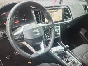 Begagnade Navigeringsdisplay Seat Ateca (5FPX) 1.5 TSI 16V Pris € 362,99 Inklusive moms erbjuds av DVZ Carparts