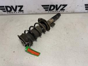Gebruikte Schokdemper links-voor Volkswagen Polo VI (AW1) 2.0 GTI Turbo 16V Prijs € 84,99 Margeregeling aangeboden door DVZ Carparts