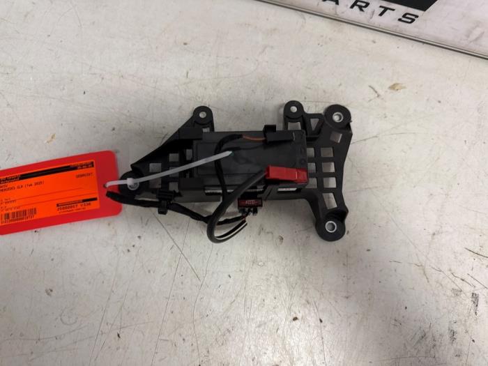 Batteri från en Mercedes-AMG GLA AMG (H247) 2.0 45 S AMG Turbo 16V 4-Matic+ 2025