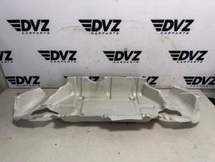 Gebruikte Hitteschild uitlaat Mercedes GLA AMG (H247) 2.0 45 S AMG Turbo 16V 4-Matic+ Prijs € 99,99 Inclusief btw aangeboden door DVZ Carparts