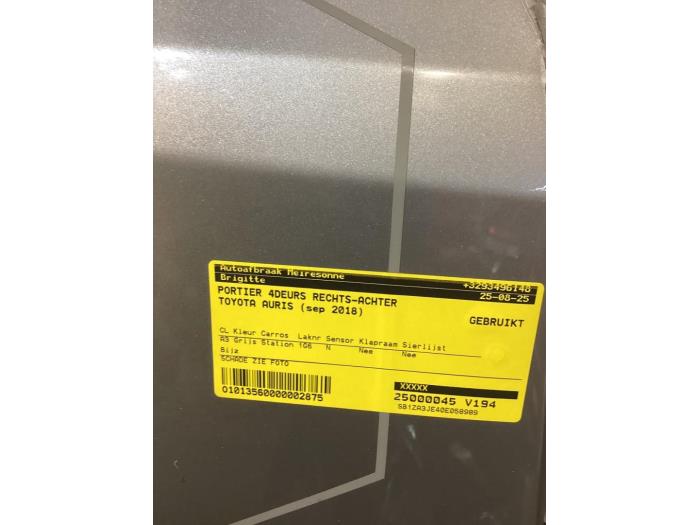 Portier 4Deurs rechts-achter van een Toyota Auris Touring Sports (E18) 1.2 T 16V 2018