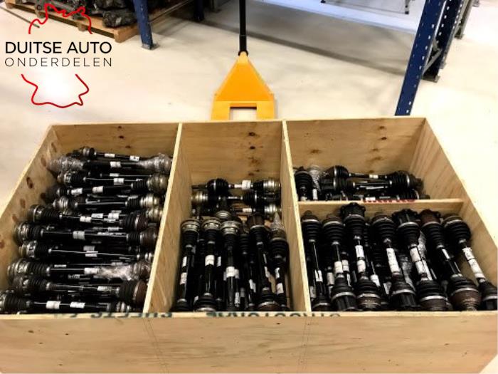 Aandrijfas links-achter van een Audi A6 (C7) 3.0 V6 24V TFSI Quattro 2016