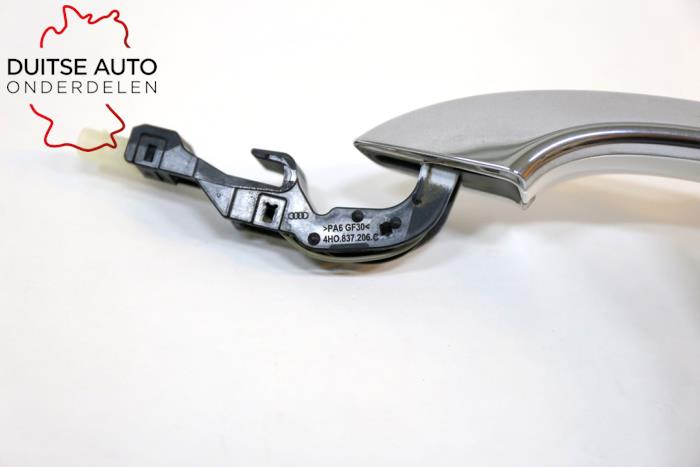 Manija de puerta de 4 puertas derecha detrás de un Audi A6 (C7) 3.0 V6 24V TFSI Quattro 2016