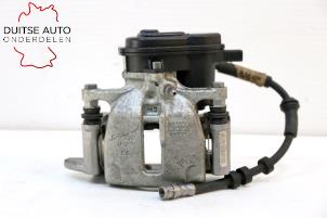 Begagnade Bakre bromsok, vänster Audi S5 Limousine (FU2) 2.0 TDI 16V Pris € 100,01 Inklusive moms erbjuds av Duitse Auto Onderdelen