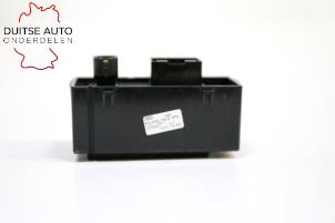 Begagnade AUX/USB-anslutning Audi A3 Cabriolet (8V7/8VE) 2.0 TDI 16V Pris € 99,99 Inklusive moms erbjuds av Duitse Auto Onderdelen