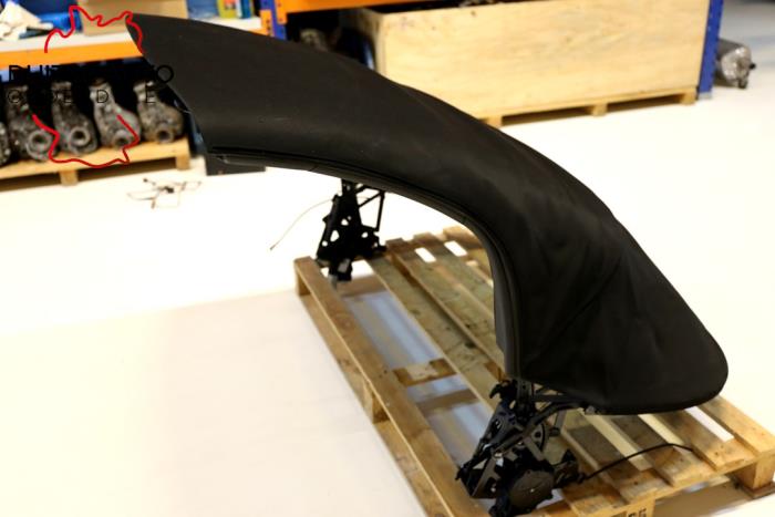 Cabriodak Softtop van een Audi TT Roadster (FV9/FVR) 2.0 TFSI 16V TTS Quattro 2016