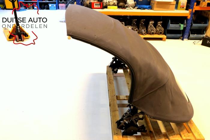 Cabriodak Softtop van een Audi TT Roadster (FV9/FVR) 2.0 TDI 16V 2016