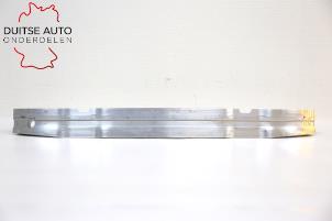 Nya Främre stötfångarram Audi A3 Sportback (8PA) 1.8 TFSI 16V Pris € 120,00 Inklusive moms erbjuds av Duitse Auto Onderdelen