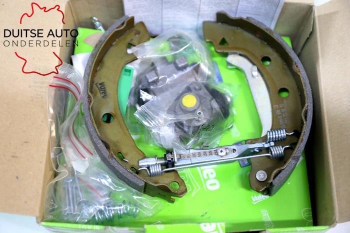 Bromsback från en Renault Laguna I (B56) 1.8 1997