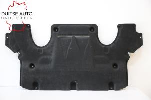 Gebruikte Beschermplaat bodem Audi A8 (D5) 3.0 V6 24V 50 TDI Mild Hybrid Quattro Prijs € 85,00 Inclusief btw aangeboden door Duitse Auto Onderdelen