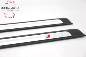 Używane Listwa ozdobna Audi TTS (FV3/FVP) 2.0 TFSI 16V Quattro Cena € 150,00 Z VAT oferowane przez Duitse Auto Onderdelen