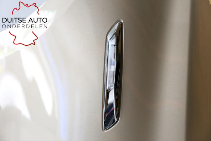 Scherm links-voor van een BMW 5 serie Gran Turismo (F07) 530d xDrive 24V 2016