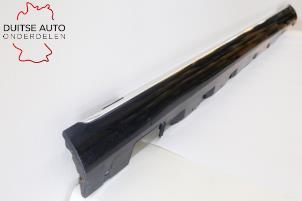 Gebruikte Zijskirt links Audi A8 (D4) 4.0 V8 32V TFSI Quattro Prijs € 363,00 Inclusief btw aangeboden door Duitse Auto Onderdelen