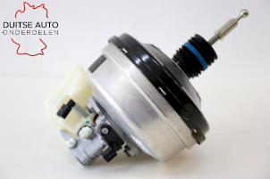 Gebruikte Rembekrachtiger Audi A4 Quattro (B9) 2.0 TFSI 16V Prijs € 242,00 Inclusief btw aangeboden door Duitse Auto Onderdelen