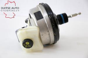 Gebruikte Rembekrachtiger Audi A4 Quattro (B9) 2.0 TFSI 16V Prijs € 242,00 Inclusief btw aangeboden door Duitse Auto Onderdelen