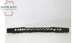 Używane Wypelnienie zderzaka przedniego BMW 3 serie Touring (F31) 318i 1.5 TwinPower Turbo 12V Cena € 60,50 Z VAT oferowane przez Duitse Auto Onderdelen