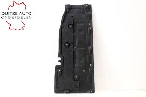 Gebruikte Beschermplaat bodem Audi A8 (D4) 3.0 TDI V6 24V Quattro Prijs € 75,00 Inclusief btw aangeboden door Duitse Auto Onderdelen