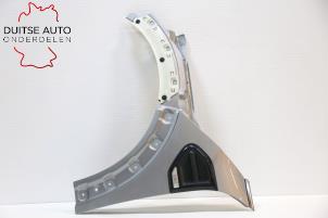 Używane Ekran lewy przód Mini Countryman (F60) 1.5 12V Cooper ALL4 Cena na żądanie oferowane przez Duitse Auto Onderdelen