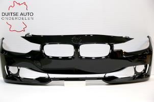 Używane Zderzak przedni BMW 3 serie Touring (F31) 318i 1.5 TwinPower Turbo 12V Cena na żądanie oferowane przez Duitse Auto Onderdelen