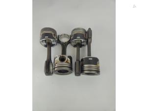 Begagnade Kolv Ford Focus 4 1.5 EcoBlue 120 Pris € 121,00 Inklusive moms erbjuds av WH Carparts