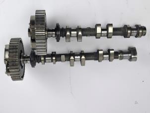 Gebruikte Nokkenas Ford Grand C-Max (DXA) 1.0 Ti-VCT EcoBoost 12V 125 Prijs € 181,50 Inclusief btw aangeboden door WH Carparts