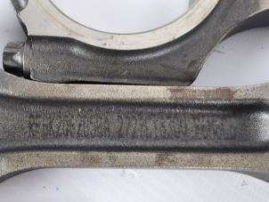 Begagnade Vevstake Ford Transit 2.0 TDCi 16V Eco Blue 130 Pris € 121,00 Inklusive moms erbjuds av WH Carparts