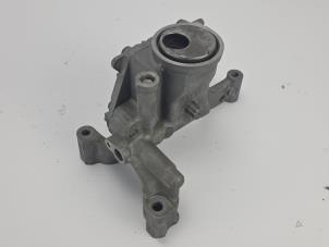 Gebruikte Oliepomp Ford C-Max (DXA) 1.0 Ti-VCT EcoBoost 12V 125 Prijs € 60,50 Inclusief btw aangeboden door WH Carparts