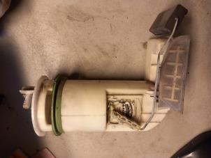 Gebruikte Benzinepomp Citroen Saxo 1.6 VTR Prijs € 40,00 Margeregeling aangeboden door Umit Sloperij