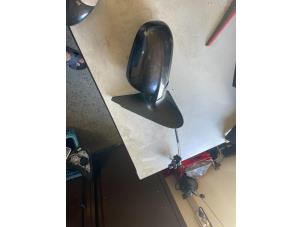 Begagnade Skärmspegel, vänster Volkswagen Polo III (6N2) 1.4 16V 100 Pris € 25,00 Marginaltabell erbjuds av Umit Sloperij