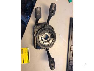 Gebruikte Combischakelaar Stuurkolom BMW 3 serie (E90) 330d 24V Prijs € 200,00 Margeregeling aangeboden door Umit Sloperij