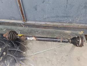 Gebruikte Steekas rechts-voor Volkswagen Golf VII (AUA) 1.6 TDI BlueMotion 16V Prijs € 175,00 Margeregeling aangeboden door Umit Sloperij