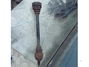 Gebruikte Aandrijfas rechts-achter BMW 3 serie (E46/4) 318i 16V Prijs € 60,00 Margeregeling aangeboden door Umit Sloperij