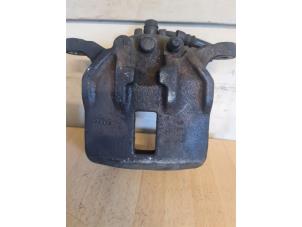 Begagnade Främre bromsok, vänster Honda Civic (FK/FN) 2.2 i-CTDi 16V Pris € 40,00 Marginaltabell erbjuds av Umit Sloperij