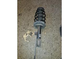 Gebruikte Mac Phersonpoot rechts-voor Peugeot Partner Tepee (7A/B/C/D/E/F/G/J/P/S) 1.6 HDI 90 16V Phase 1 Prijs € 60,00 Margeregeling aangeboden door Umit Sloperij