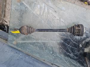 Używane Os napedowa lewy tyl BMW X5 (E53) 3.0d 24V Cena € 70,00 Procedura marży oferowane przez Umit Sloperij