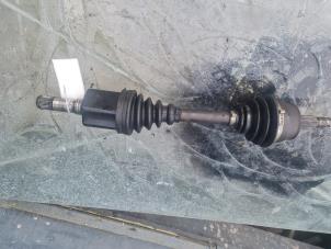 Begagnade Drivaxel, vänster fram Alfa Romeo 166 2.4 JTD 20V Pris € 110,00 Marginaltabell erbjuds av Umit Sloperij