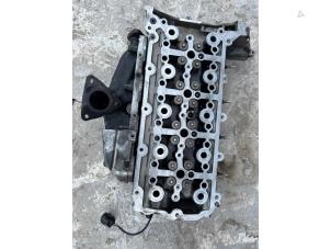 Gebruikte Cilinderkop Jaguar XE 2.0 D E-Performance 16V Prijs € 600,00 Margeregeling aangeboden door Umit Sloperij