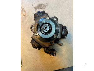 Gebruikte Dieselpomp Fiat Punto III (199) 1.3 JTD Multijet 16V Prijs € 150,00 Margeregeling aangeboden door Umit Sloperij